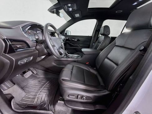 Used 2023 Chevrolet Traverse RS AWD/4WD image 12