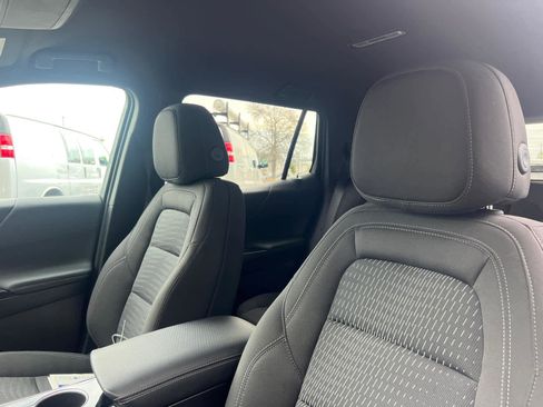 Certified 2025 Chevrolet Equinox LT w/ Safety and Technology Package AWD/4WD image 13