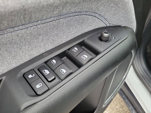 New 2026 Jeep Compass Latitude image 20