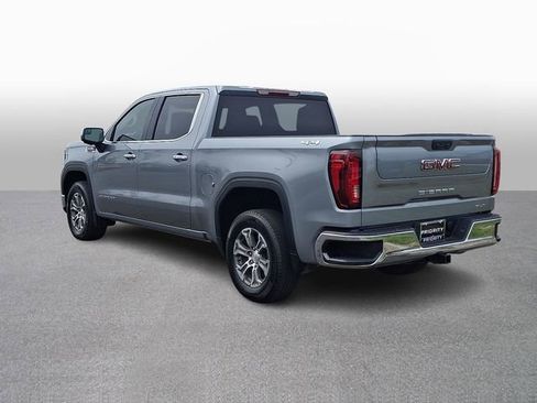 Used 2025 GMC Sierra 1500 SLT image 5