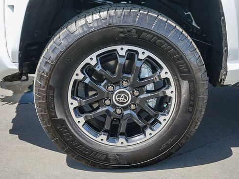 Used 2024 Toyota Tacoma SR5 image 9