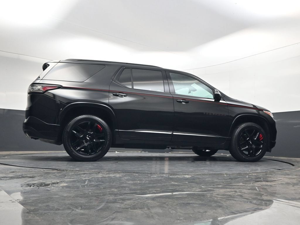 Used 2021 Chevrolet Traverse Premier w/ Redline Edition FWD image 38