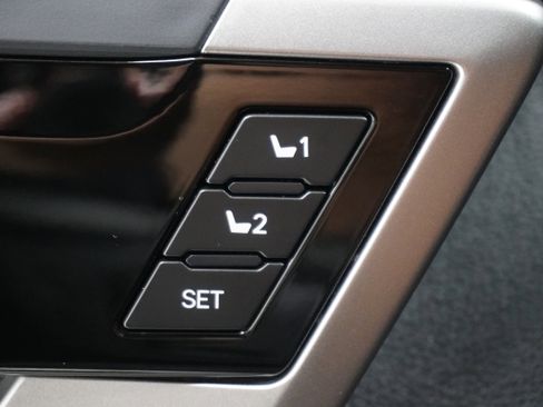 Used 2024 Toyota Tundra Limited image 25