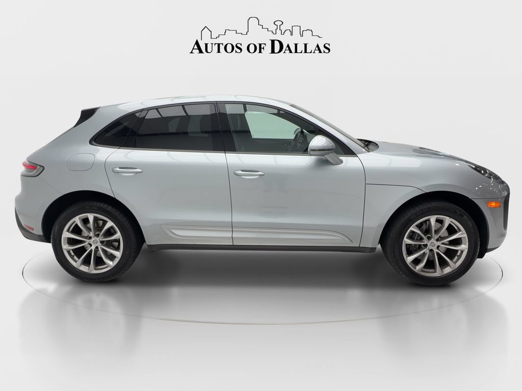 Used 2024 Porsche Macan AWD/4WD image 11