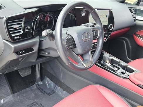 Used 2024 Lexus NX 250 FWD w/ Towing Package (2000 Lbs) image 10