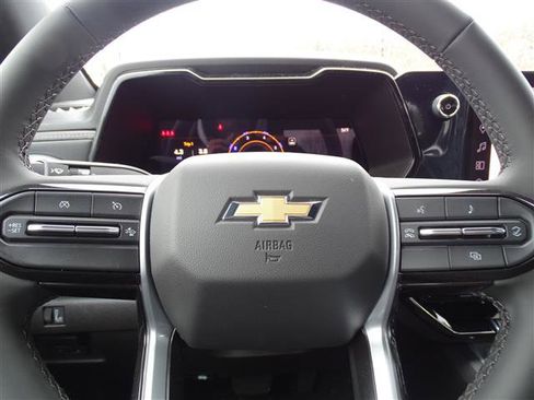 Used 2024 Chevrolet Colorado LT w/ LT Convenience Package image 11