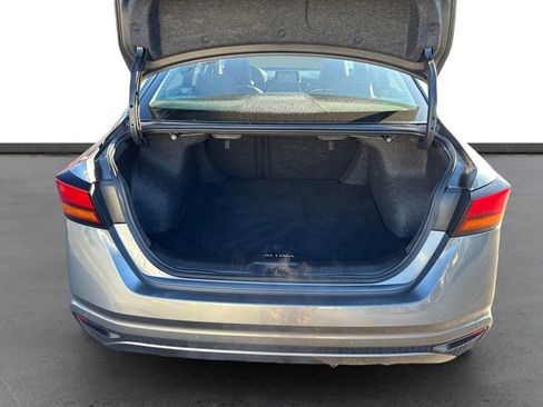 Used 2024 Nissan Altima 2.5 SV image 24