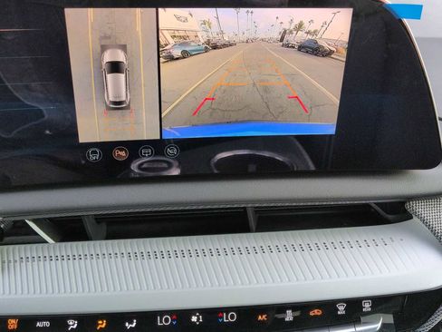 New 2025 Cadillac Optiq Luxury 1 image 20