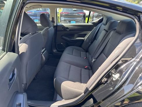 Used 2024 Nissan Altima 2.5 S FWD image 19