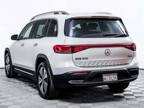 Certified 2023 Mercedes-Benz EQB 300 4MATIC image 2