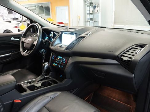 Used 2018 Ford Escape SEL image 37