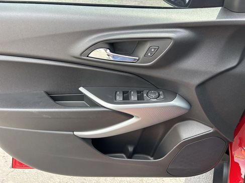 New 2026 Chevrolet Trax LS w/ LS Convenience Package FWD image 13