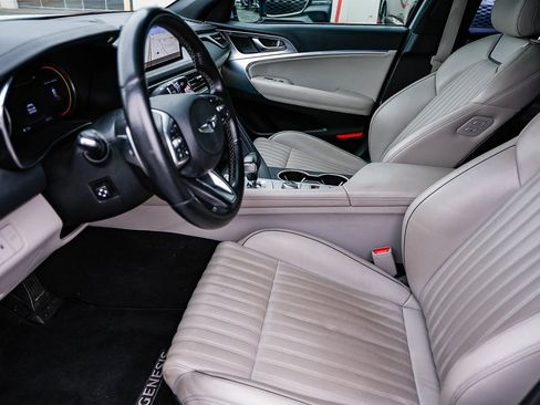Used 2022 Genesis G70 3.3T image 18