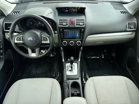 Used 2018 Subaru Forester 2.5i Premium image 16