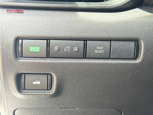 Used 2025 Nissan Sentra S FWD image 19