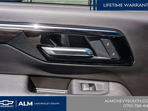 New 2025 Chevrolet Suburban Premier w/ Sun And Tow Package AWD/4WD image 57