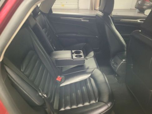 Used 2020 Ford Fusion SEL image 34