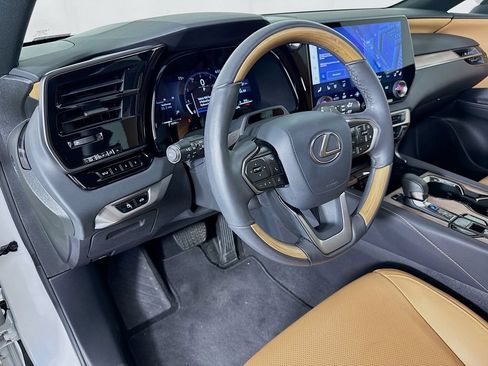 Certified 2025 Lexus RX 350 Premium w/ Convenience Package FWD image 9