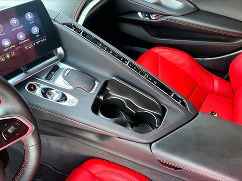 Used 2021 Chevrolet Corvette Stingray Coupe w/ Z51 Performance Package RWD image 15