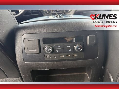 Used 2019 Chevrolet Suburban LT AWD/4WD image 38