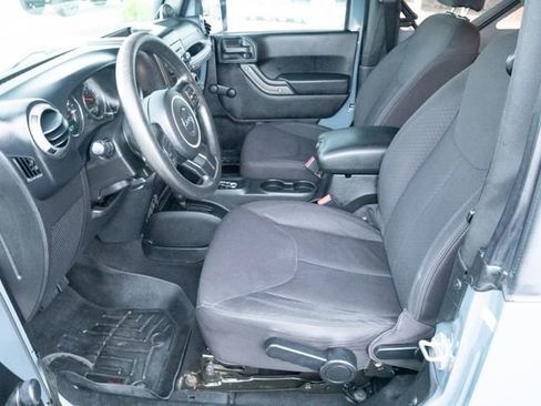 Used 2014 Jeep Wrangler Sport image 14