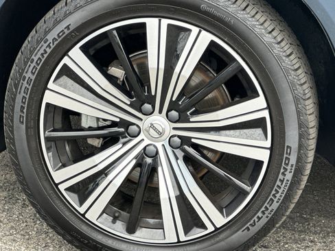 Used 2023 Volvo XC60 B5 Plus w/ Climate Package FWD image 33