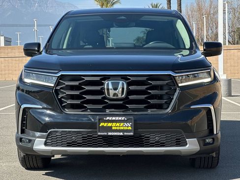 Certified 2025 Honda Pilot EX-L image 9