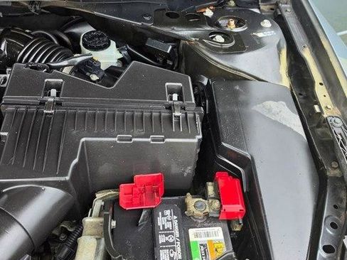 Used 2010 Nissan Altima Sedan FWD image 3