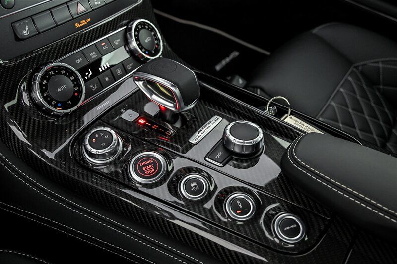 Used 2015 Mercedes-Benz SLS AMG GT Final Edition image 33