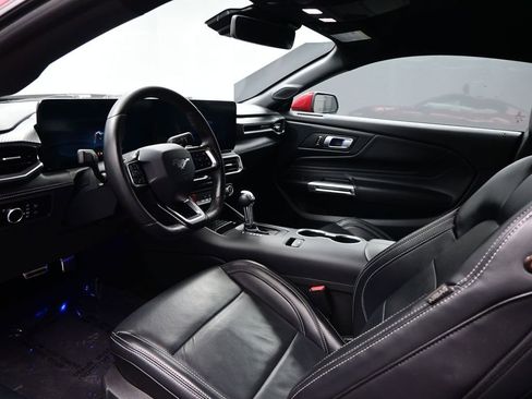 Used 2024 Ford Mustang GT Premium RWD image 8