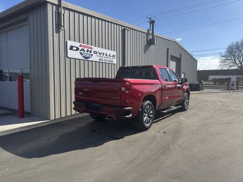 Used 2021 Chevrolet Silverado 1500 RST image 2
