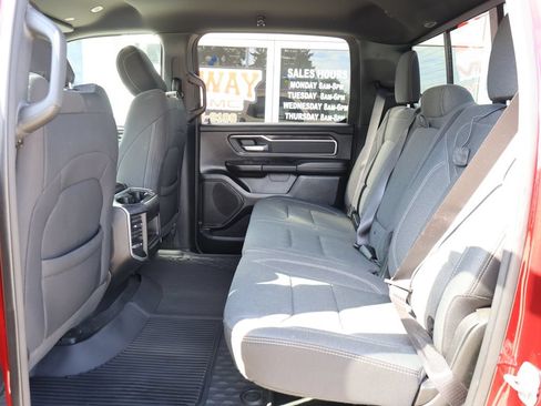 Used 2021 RAM 1500 Big Horn AWD/4WD image 24