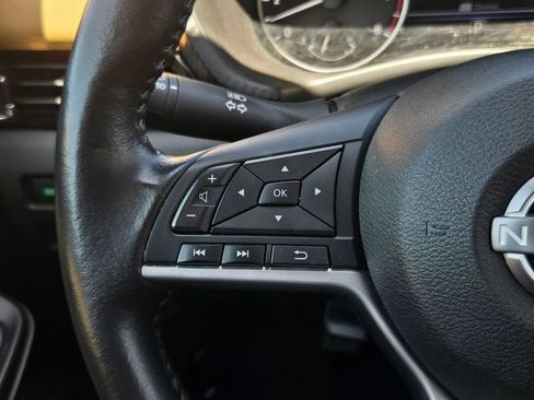 Used 2024 Nissan Sentra SV w/ SV Premium Package FWD image 22
