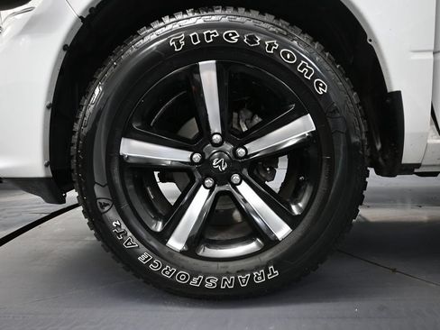 Used 2019 RAM 1500 Express w/ Express Value Package AWD/4WD image 18