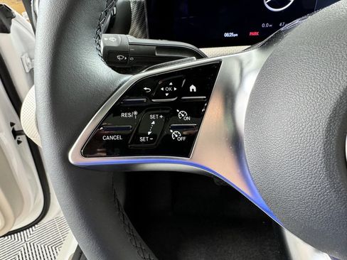 Used 2025 Mercedes-Benz CLA 250 4MATIC image 11