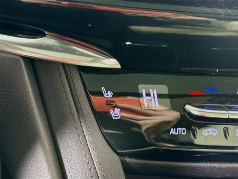 Used 2020 Cadillac XT6 Sport image 15