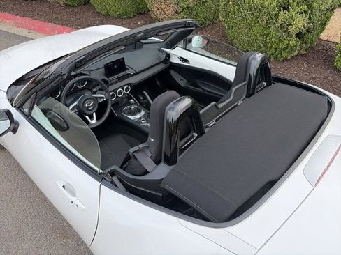 Used 2022 MAZDA MX-5 Miata Club image 14