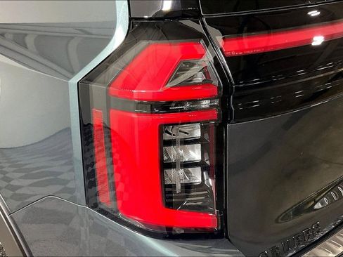 New 2026 Nissan Armada PRO-4X image 37