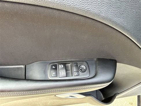 Used 2023 Dodge Challenger GT image 13