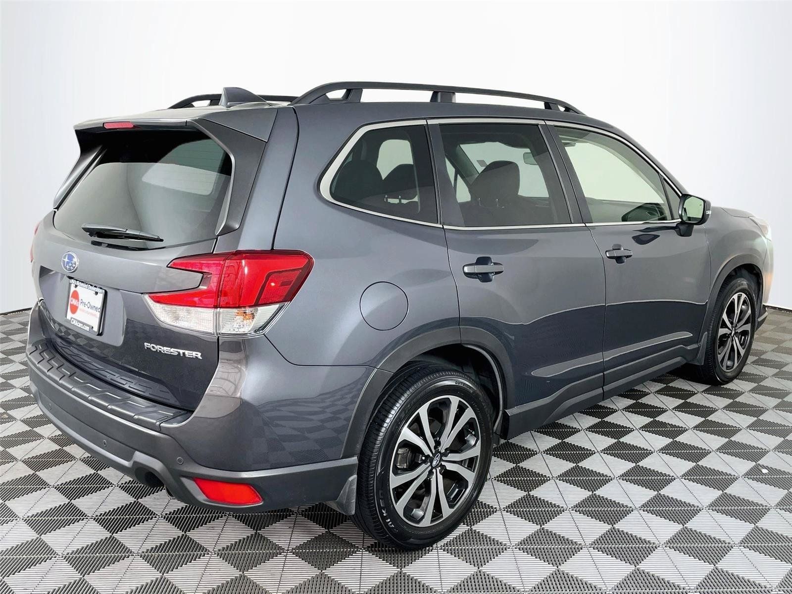 Certified 2023 Subaru Forester Limited AWD/4WD image 10