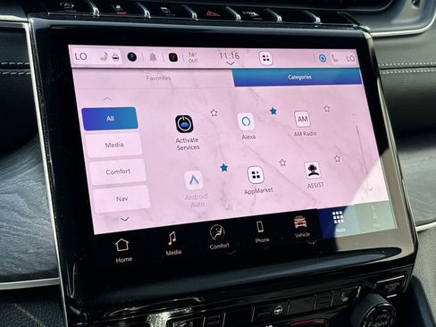 New 2025 Jeep Grand Cherokee Limited w/ Black Appearance Package image 19