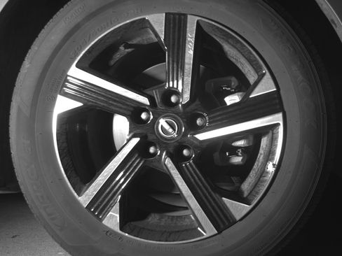 Used 2025 Nissan Sentra SV image 13