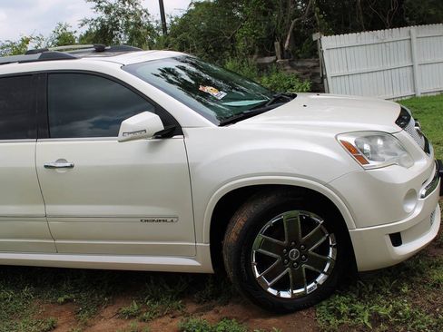 Used 2012 GMC Acadia Denali AWD/4WD image 4