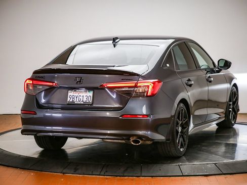 Used 2022 Honda Civic Sport image 5