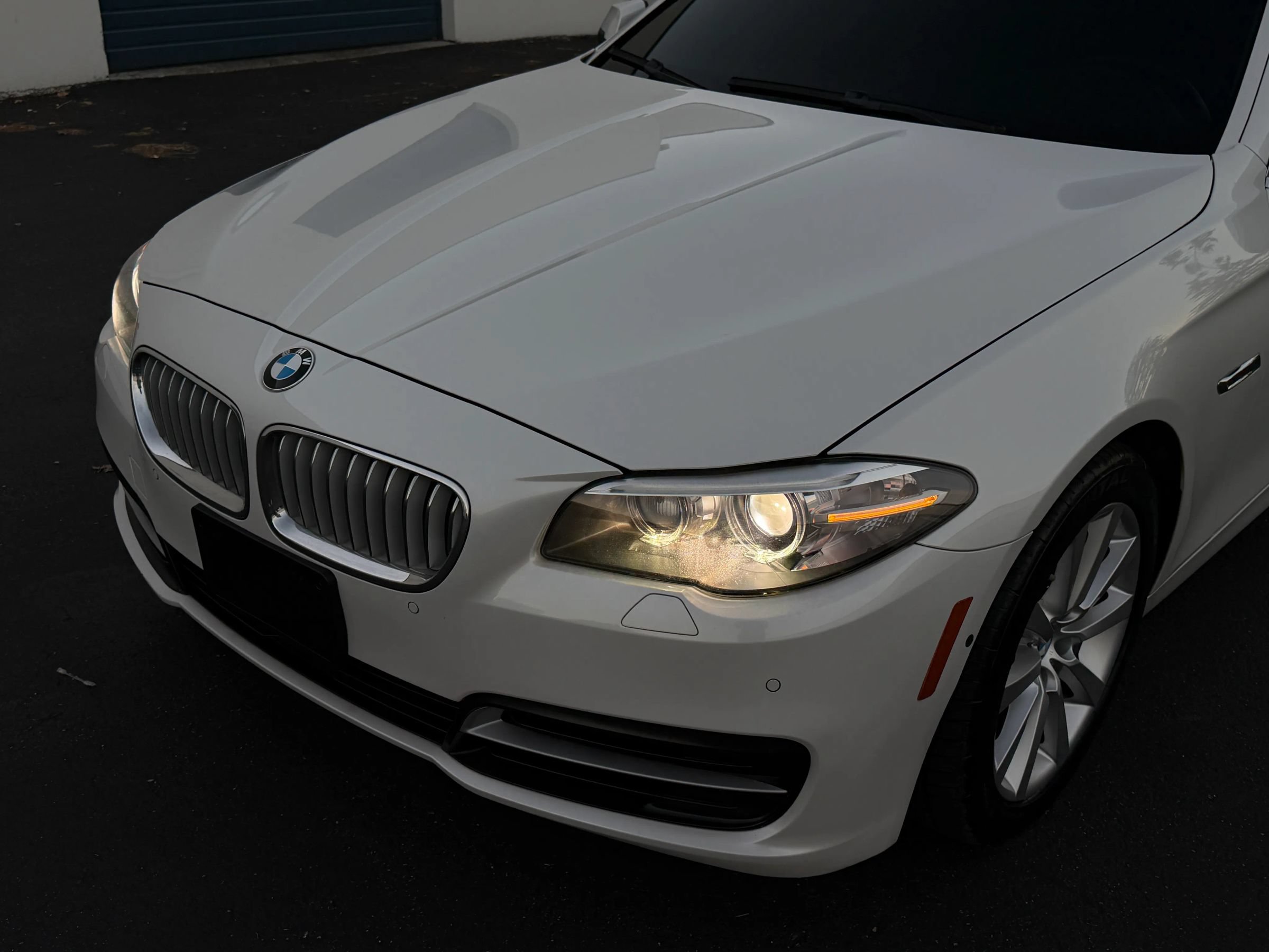 Used 2014 BMW 550i xDrive Sedan AWD/4WD image 6