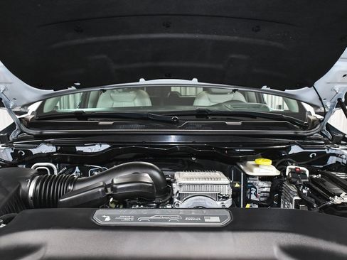 Used 2022 Jeep Wagoneer Series III w/ Premium Group I image 75