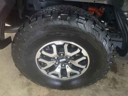 Used 2023 Ford F150 Raptor AWD/4WD image 9