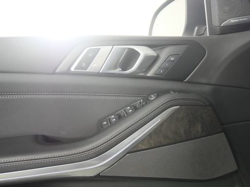 Certified 2026 BMW X5 sDrive40i w/ Premium Package RWD image 8