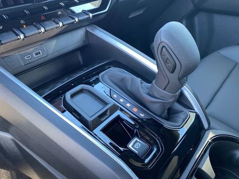 New 2026 Chevrolet Colorado W/T w/ WT Custom Package image 19