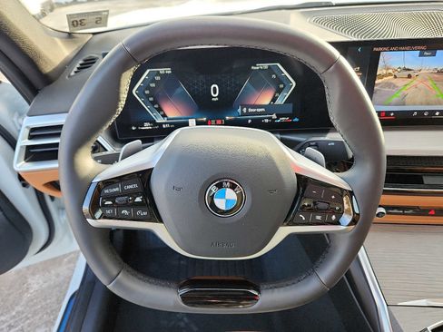 Used 2025 BMW 330i xDrive 330i xDrive w/ Convenience Package image 18